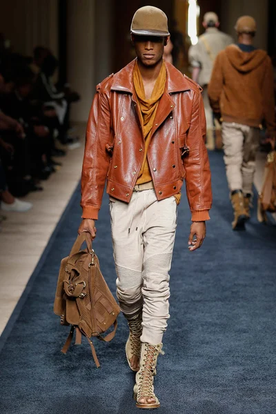 Look 21